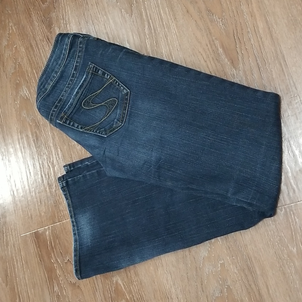 (30W/33L) Silver Jeans Co. Tuesday Boot Cut Distressed Denim Western Farmhouse